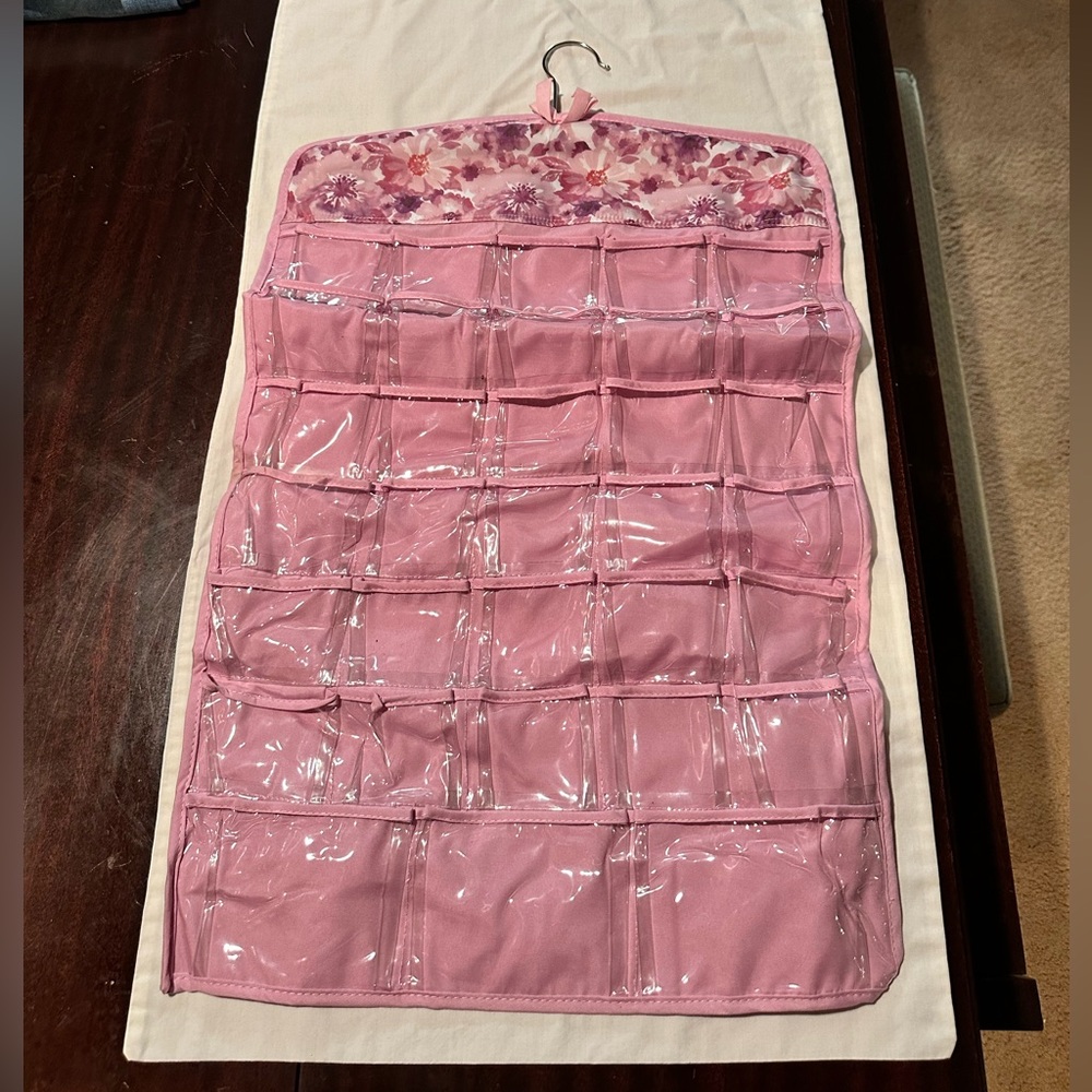 Hanging Jewelry Case